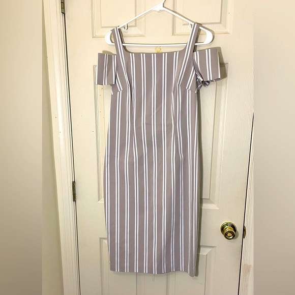 NWOT Calvin Klein Beige Stripes Cold Shoulder Dress Size 6 - Picture 1 of 6